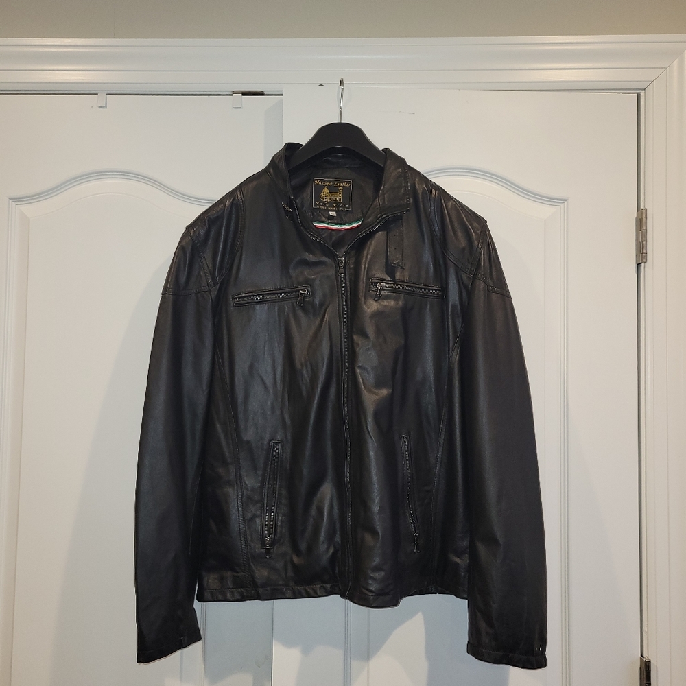 Men's 100% leather jacket